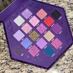 Brand new jeffree star blood lust palette